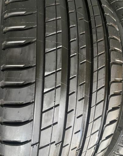 Michelin Latitude Sport 3 235/55 R19