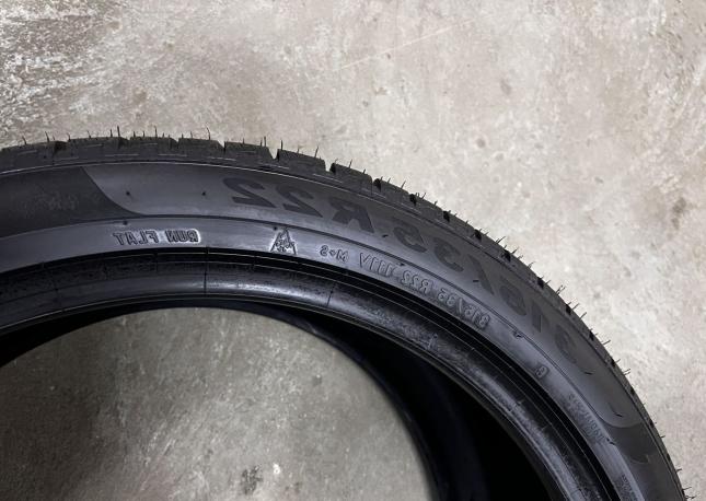 Pirelli Winter Sottozero 315/35 R22