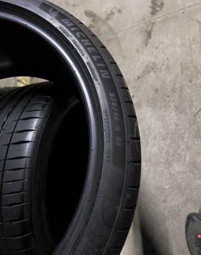 Michelin Pilot Sport 4 S 275/35 R22