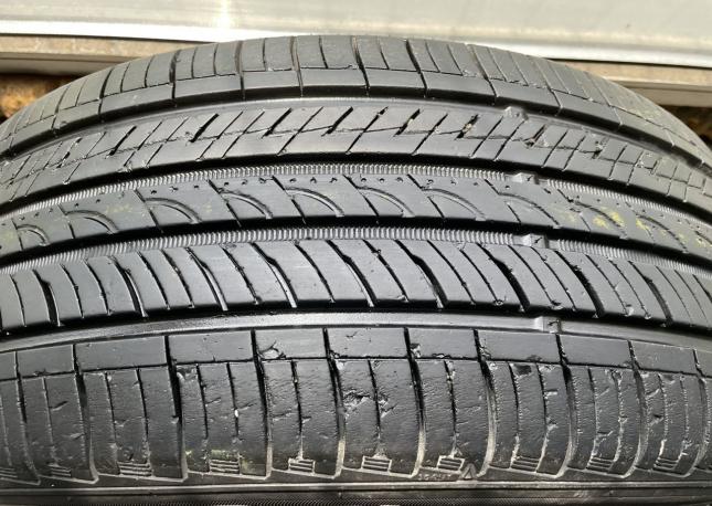 Roadstone N5000 Plus 215/55 R17 94V