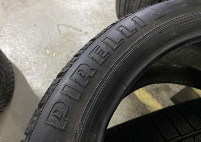 Pirelli Sottozero Winter 240 235/40 R18 91V