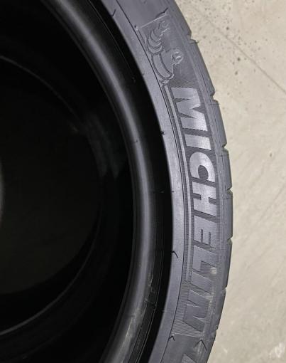 Michelin Pilot Super Sport 255/35 R19 96Y