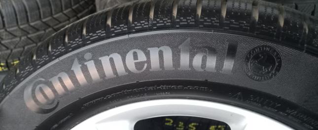 Continental ContiWinterContact TS 830 P 235/55 R17 99H