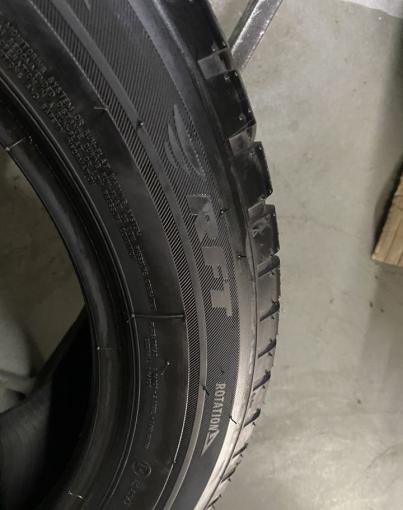 Bridgestone Blizzak LM-001 225/55 R17