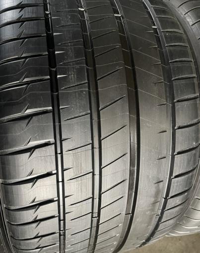 Michelin Pilot Sport 4 S Acoustic 275/40 R20 и 315/35 R20 Y
