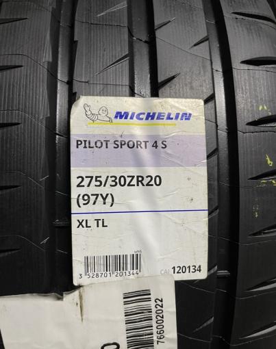 Michelin Pilot Sport 5 245/35 R20 Y