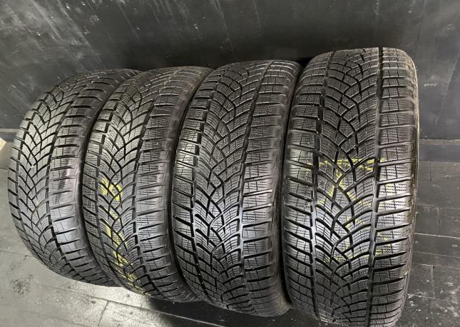 Goodyear UltraGrip Performance 215/45 R18