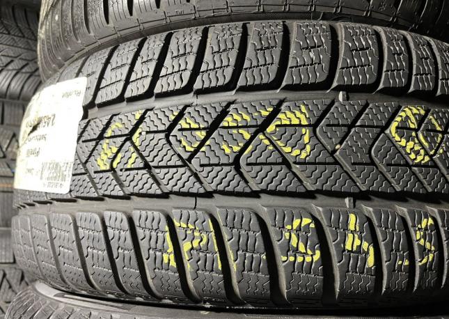 Pirelli Winter Sottozero 245/45 R18 V