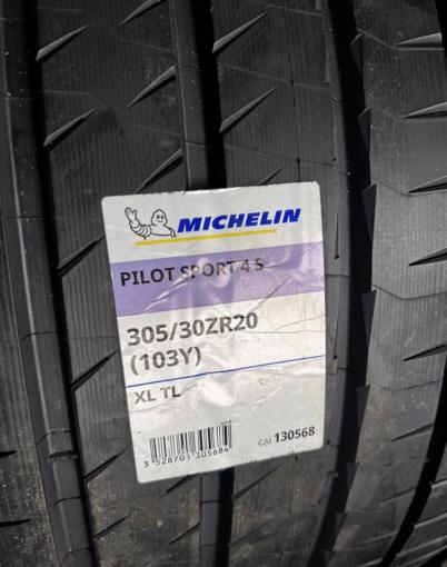 Michelin Pilot Sport 4 S 305/30 R20