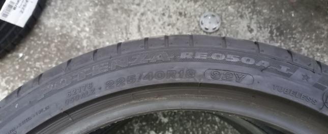 Bridgestone Potenza RE050A 225/40 R18 92Y