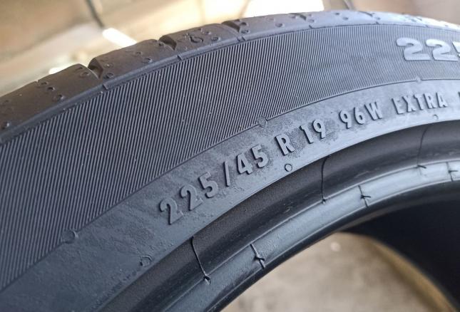 Continental ContiSportContact 225/45 R19