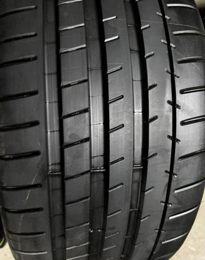 Michelin Pilot Super Sport 255/40 R19