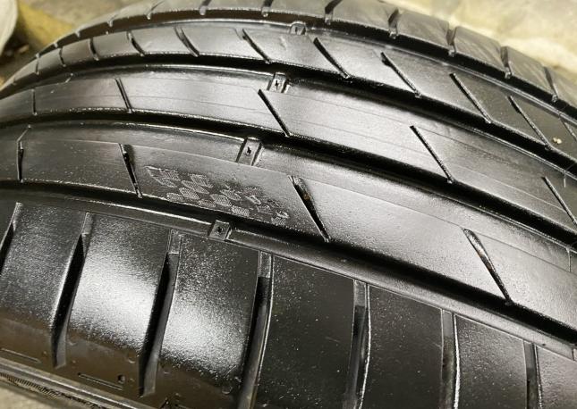 Kumho Ecsta PS71 245/45 R18 100Y