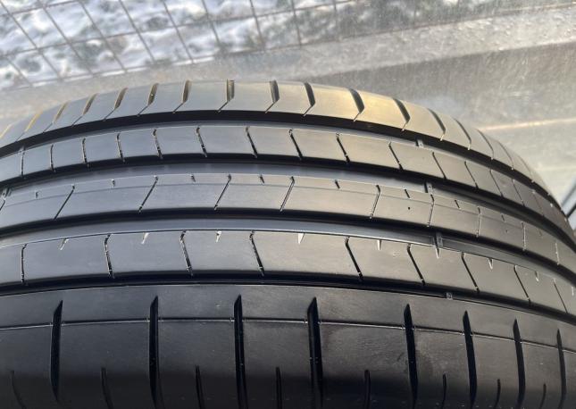 Pirelli P Zero PZ4 L.S. 235/50 R20 104Y