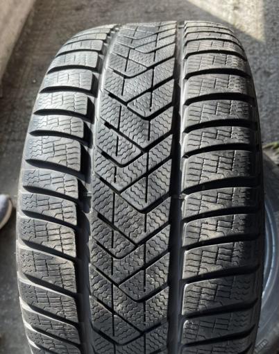 Pirelli Winter Sottozero 3 245/40 R19 и 275/35 R19 100V