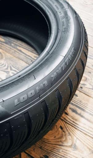 Bridgestone Blizzak LM-001 225/50 R17