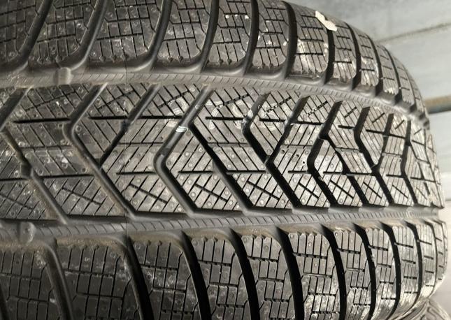 Pirelli Scorpion Winter 255/45 R20 105V