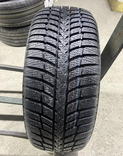 Kumho I&#39;Zen KW23 195/50 R15