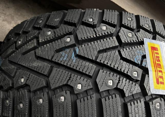 Pirelli Ice Zero FR SUV 225/45 R17