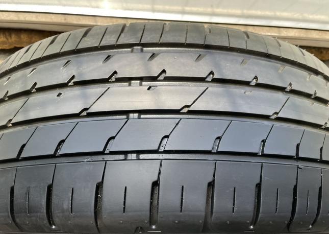 Dunlop Enasave RV504 215/55 R17 94V