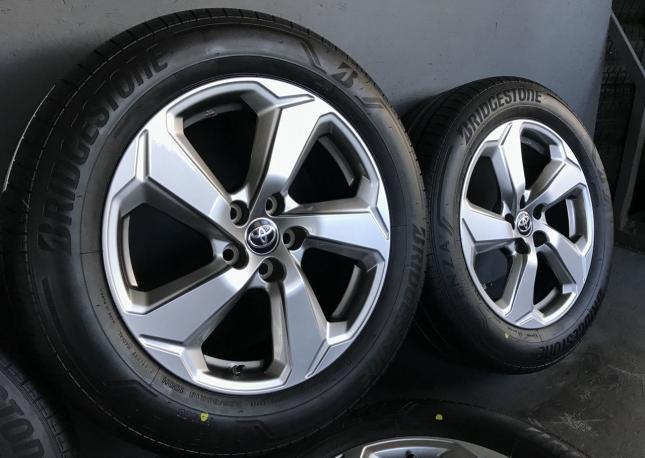 Оригинальные колеса Toyota Rav4 R18