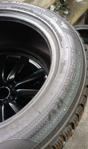 Kumho I&#39;Zen RV KC15 235/55 R18