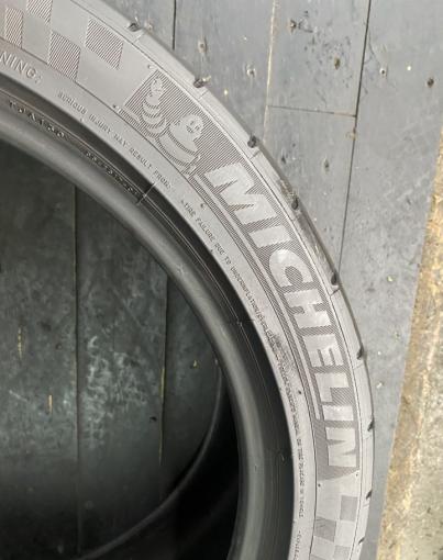 Michelin Pilot Super Sport 265/35 R19