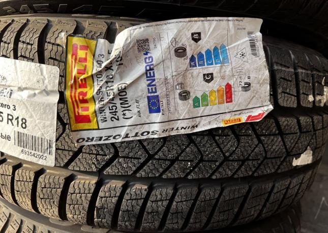 Pirelli Winter Sottozero 3 245/45 R18