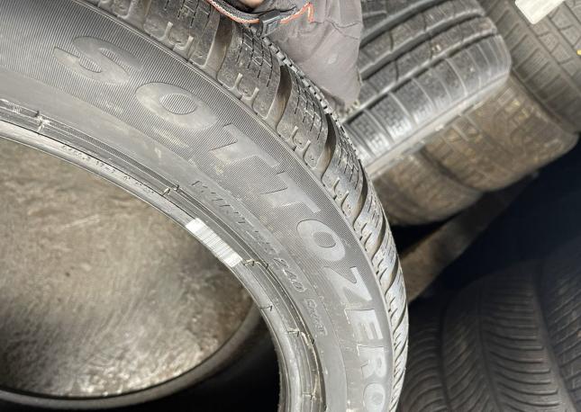 Pirelli Winter Sottozero II 255/45 R19 100V