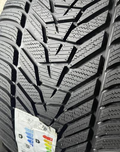 Hankook Winter I&#39;Cept Evo 3 W330A 275/40 R20 и 315/35 R20 V