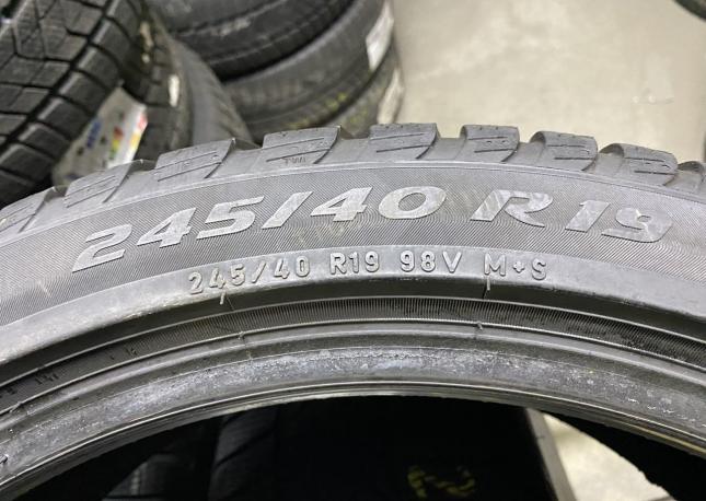 Pirelli Winter Sottozero 3 245/40 R19 и 275/35 R19 110V