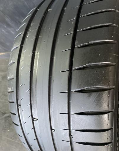 Michelin Pilot Sport 4 255/35 R19