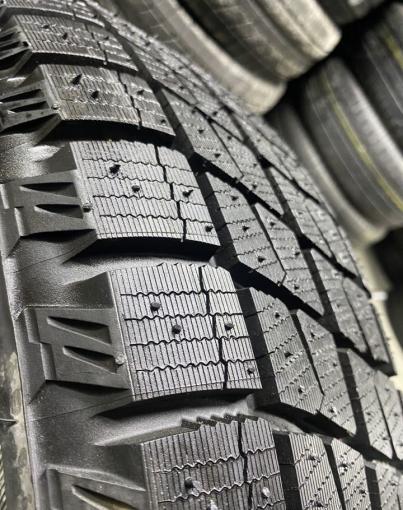 Bridgestone Ice Partner 215/60 R16