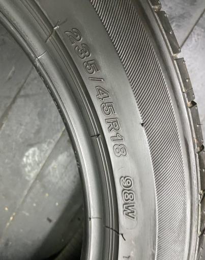 Bridgestone Potenza S001 235/45 R18