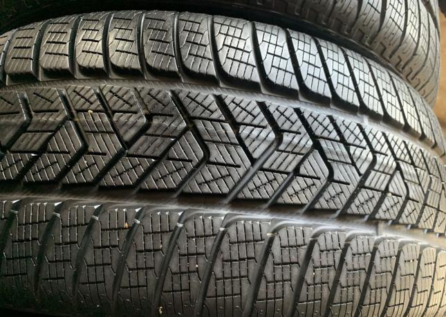 Pirelli Scorpion Winter 255/45 R20