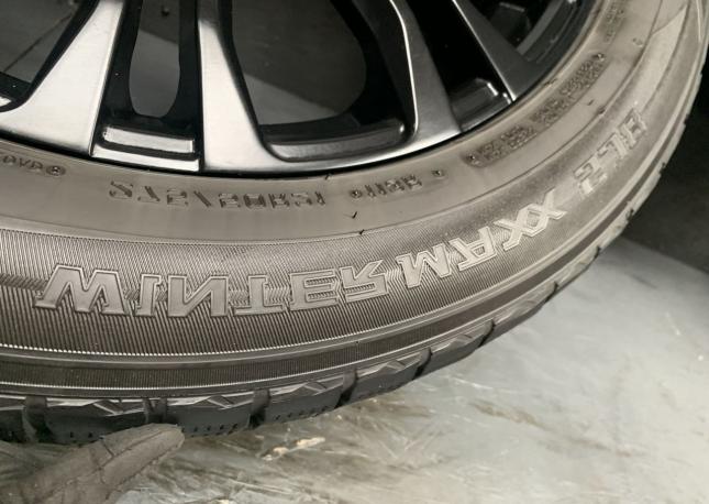 Dunlop SP Winter ICE 01 275/50 R21