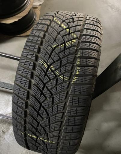 Goodyear UltraGrip Performance+ 225/45 R17