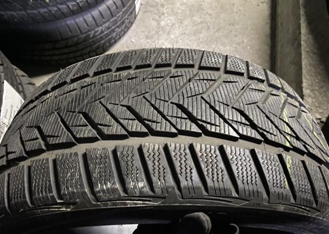 Vredestein Wintrac Xtreme S 235/40 R18 95Y