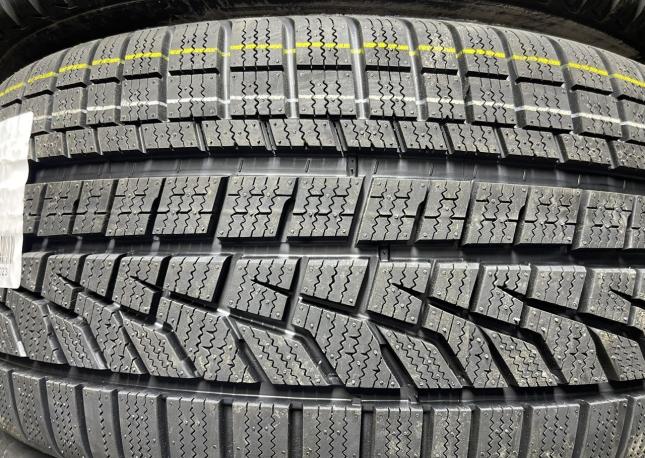 Hankook Winter I&#39;Cept Evo2 W320B 255/45 R19 104V