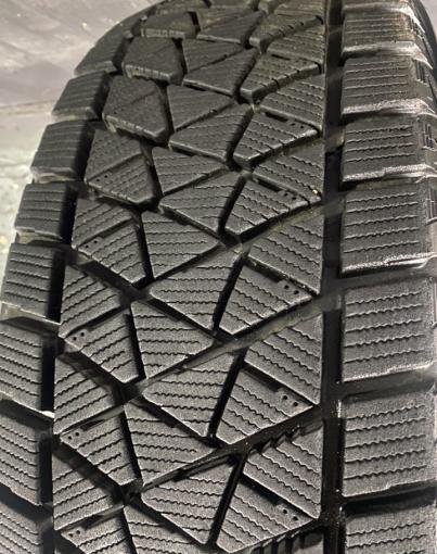 Bridgestone Blizzak DM-V2 225/60 R18