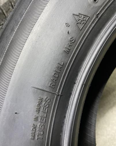 Bridgestone Blizzak VRX 215/65 R16