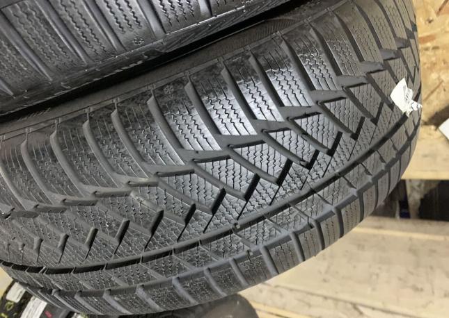 Continental ContiWinterContact TS 850 P 245/40 R18