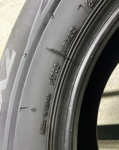 Bridgestone Blizzak VRX2 215/60 R16