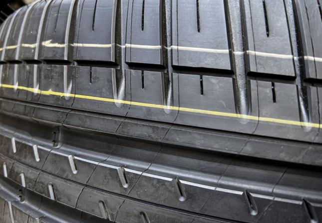 Michelin Pilot Sport 3 240/40 R18