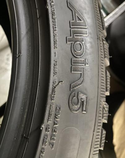 Michelin Alpin 5 225/45 R17