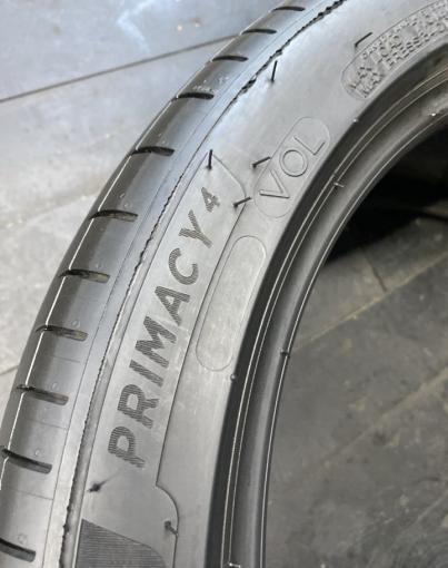 Michelin Primacy 4 235/40 R19