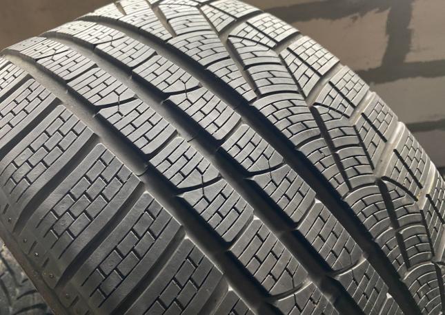 Pirelli Winter Sottozero 240 Serie II 255/35 R19 и 295/30 R19 96V