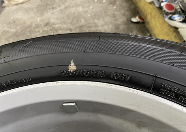 Toyo Open Country A43 235/65 R18 106V