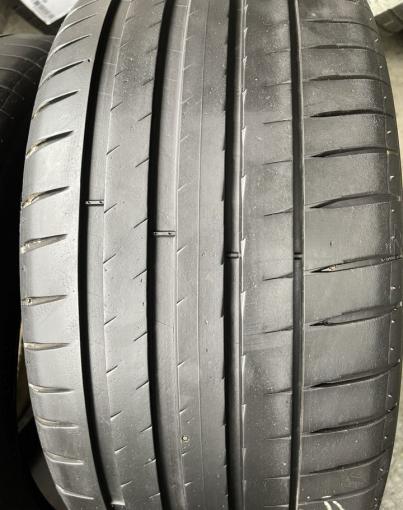 Michelin Pilot Sport 4 S 225/45 R19 и 255/40 R19 Y