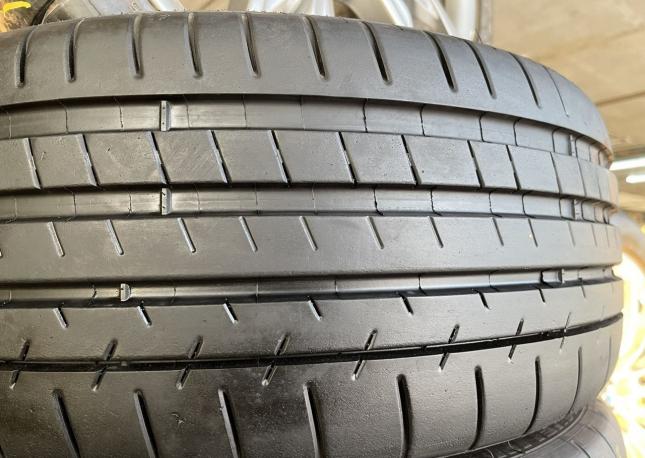 Michelin Pilot Super Sport Acoustic 225/40 R18 и 245/35 R18 Y